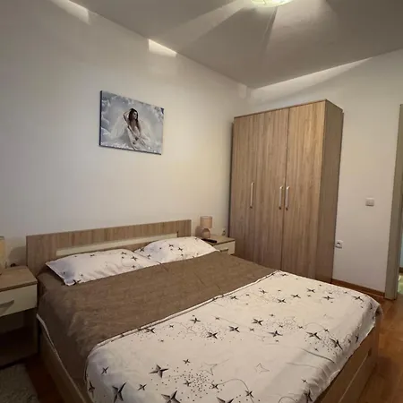 Apartament Maki